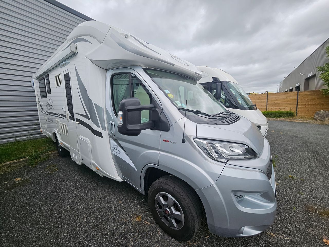 Camping-car MCLOUIS YEARLING MC4 89G